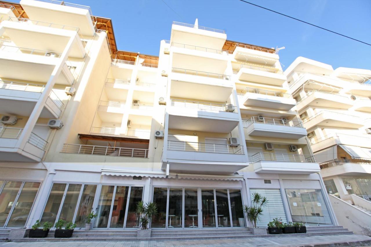 Teo Apartaments Sarande Bagian luar foto