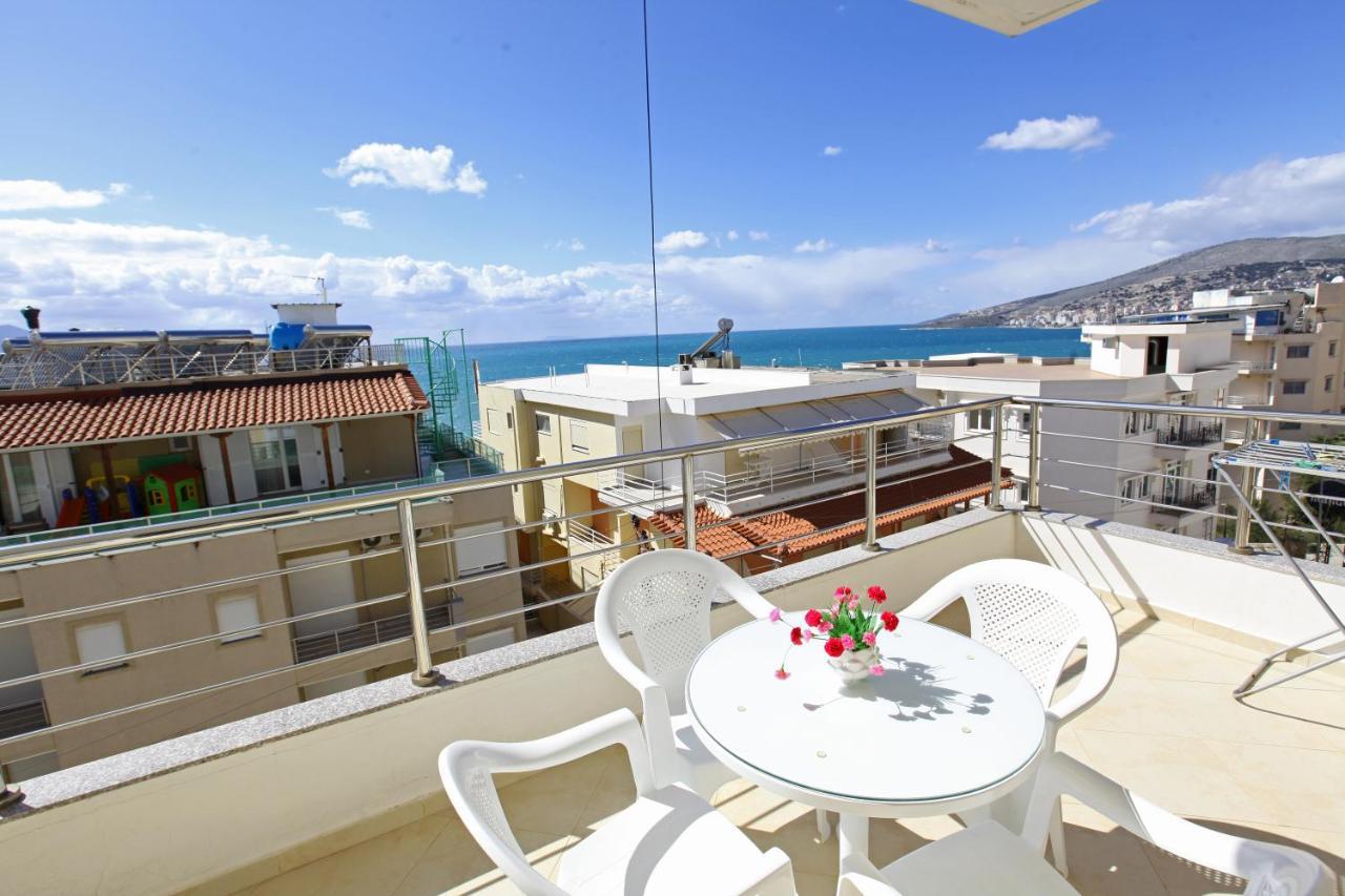 Teo Apartaments Sarande Bagian luar foto